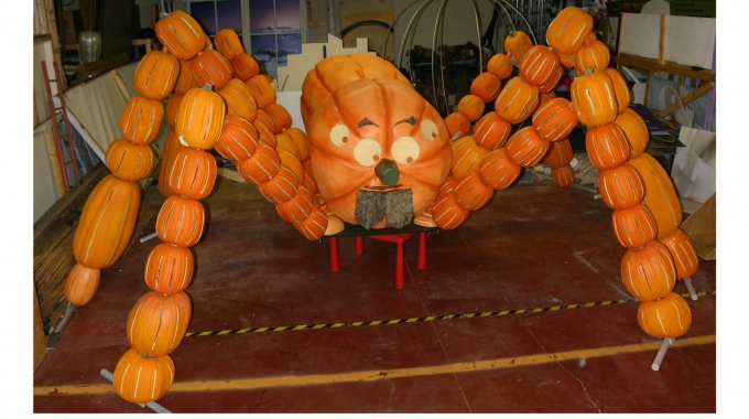 EPS Blocks were used to carve giant Spider