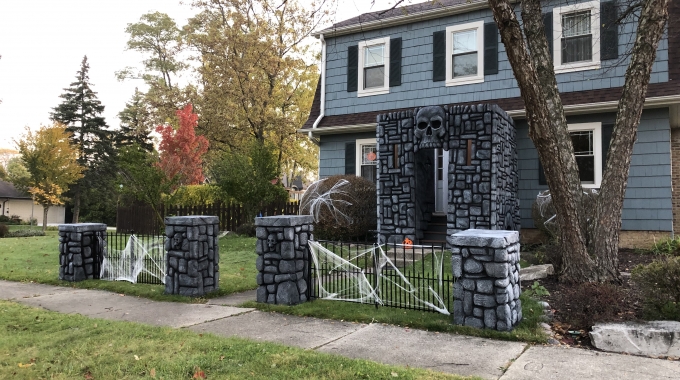 Haunted House Halloween Decorations